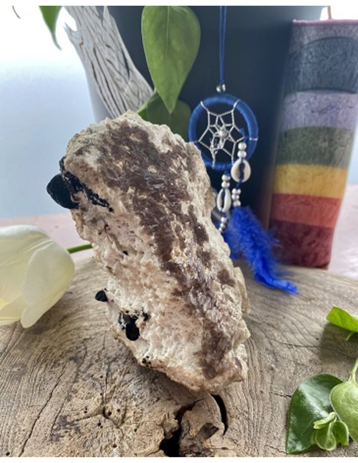 Svart turmalin med glimmer, rå, nr 5 (889 g)