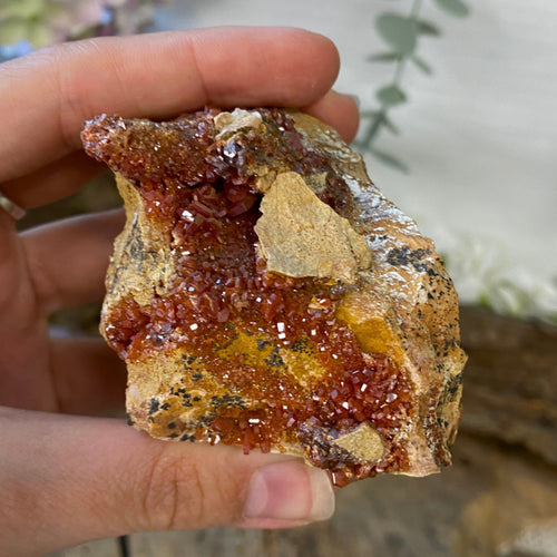 Vanadinit A rå, orange till rödbrun, nr 10 (6,8 cm)