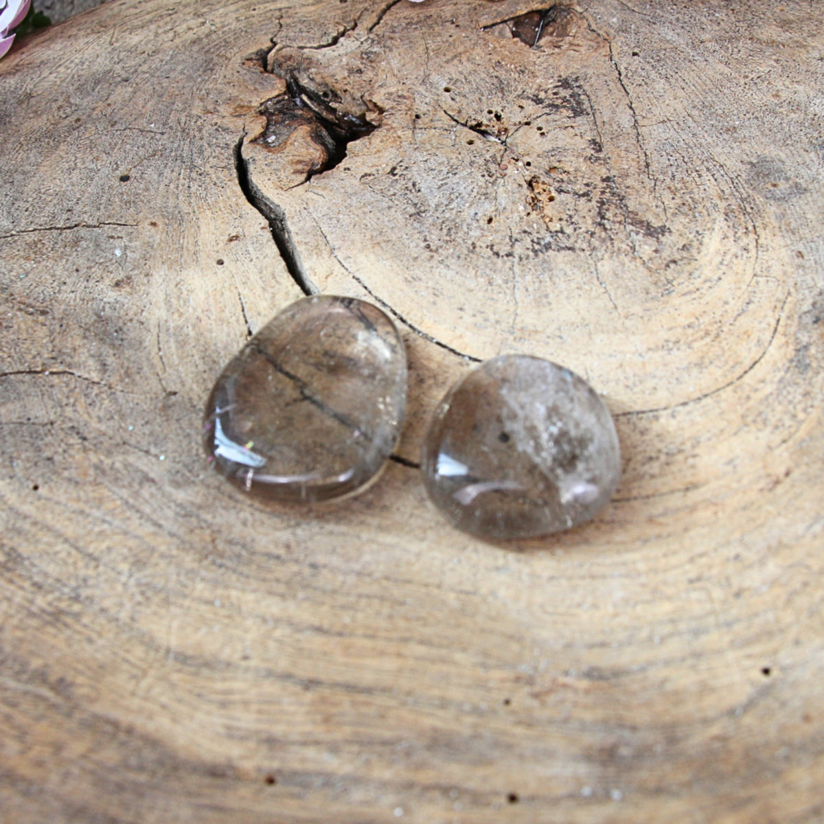 Rökkvarts ficksten, polerad, ca 4 cm, Brasilien